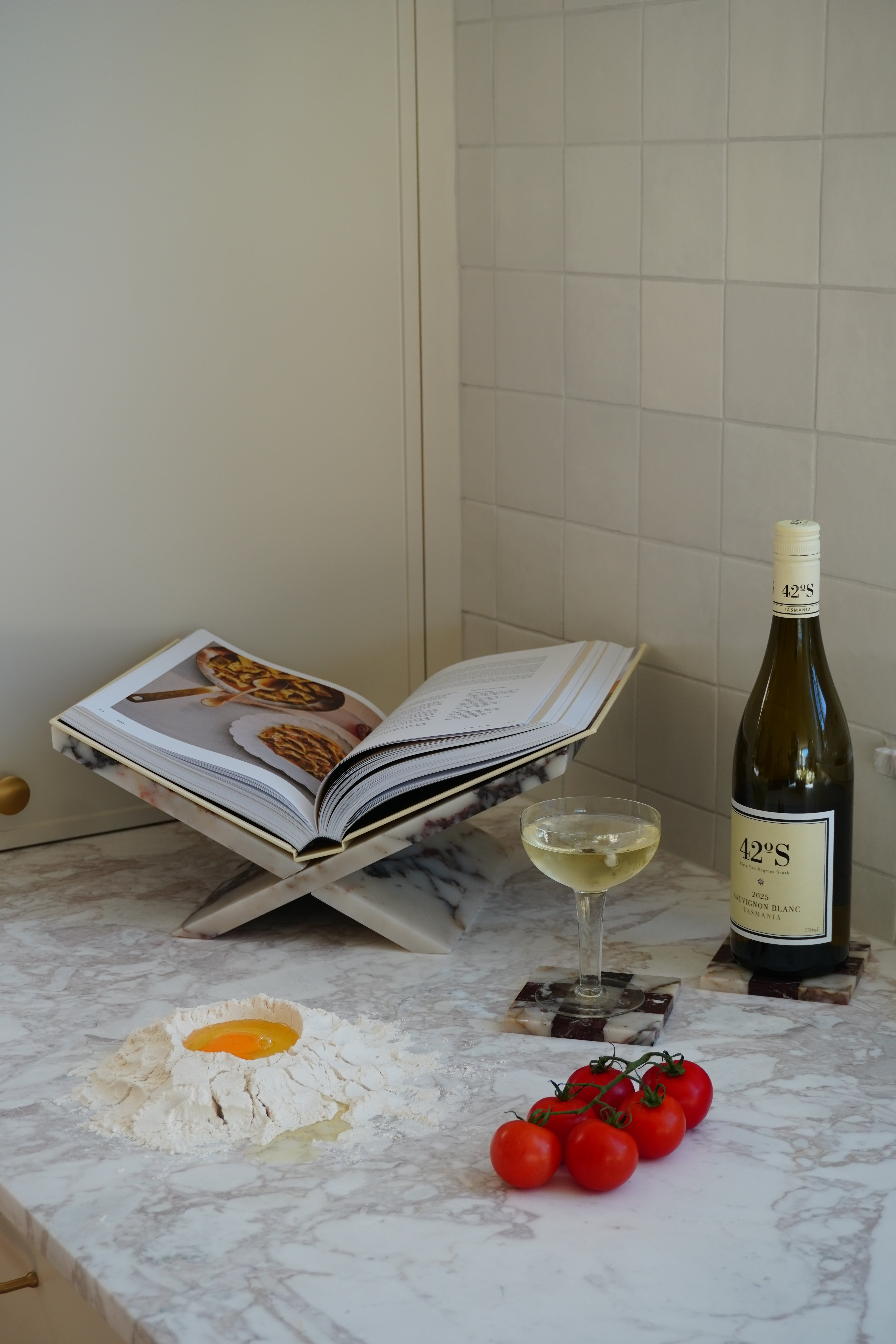 Ketab | Marble book holder - Calacatta Viola (Pre-Order)
