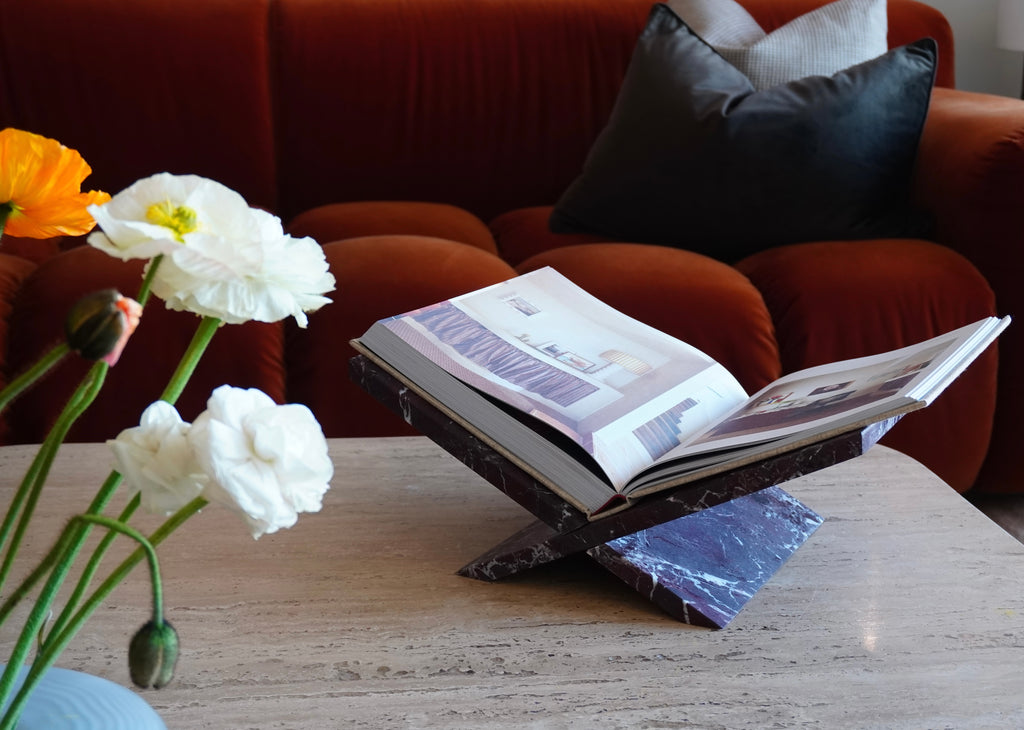 Ketab | Marble book holder - Rosso Levanto