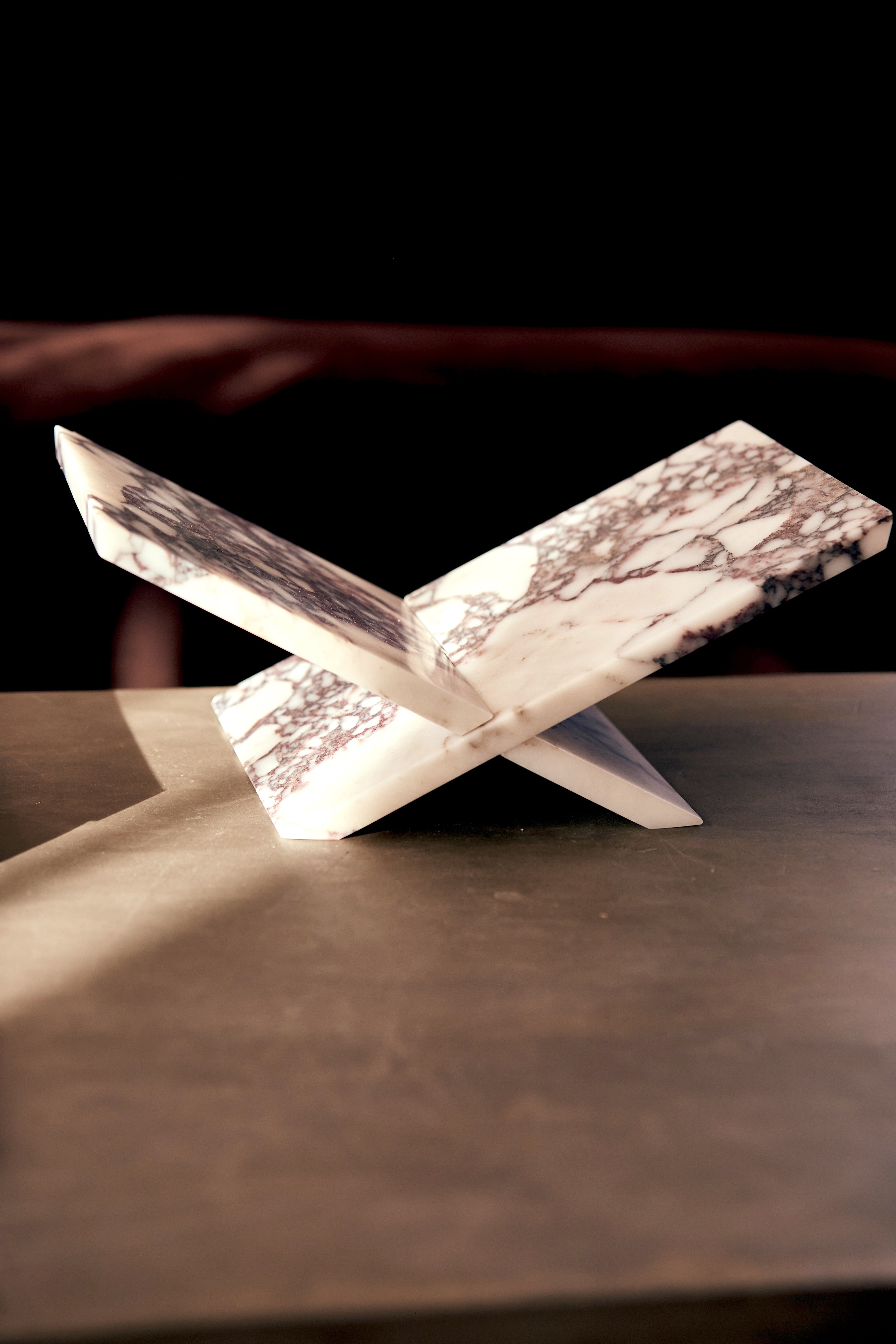 Marble book holder - Calacatta Viola (Pre-Order)